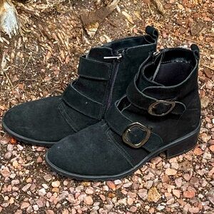 Anne Klein Buckle Suede Leather Chelsea Ankle Boots Black Size 8